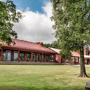 Akulla Outdoor Resort